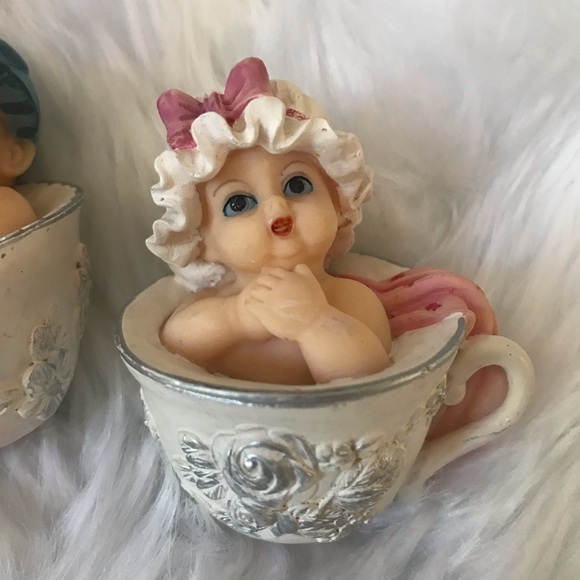 ♥️Adorable Baby Figurines in Teacups - Picture 10 of 13